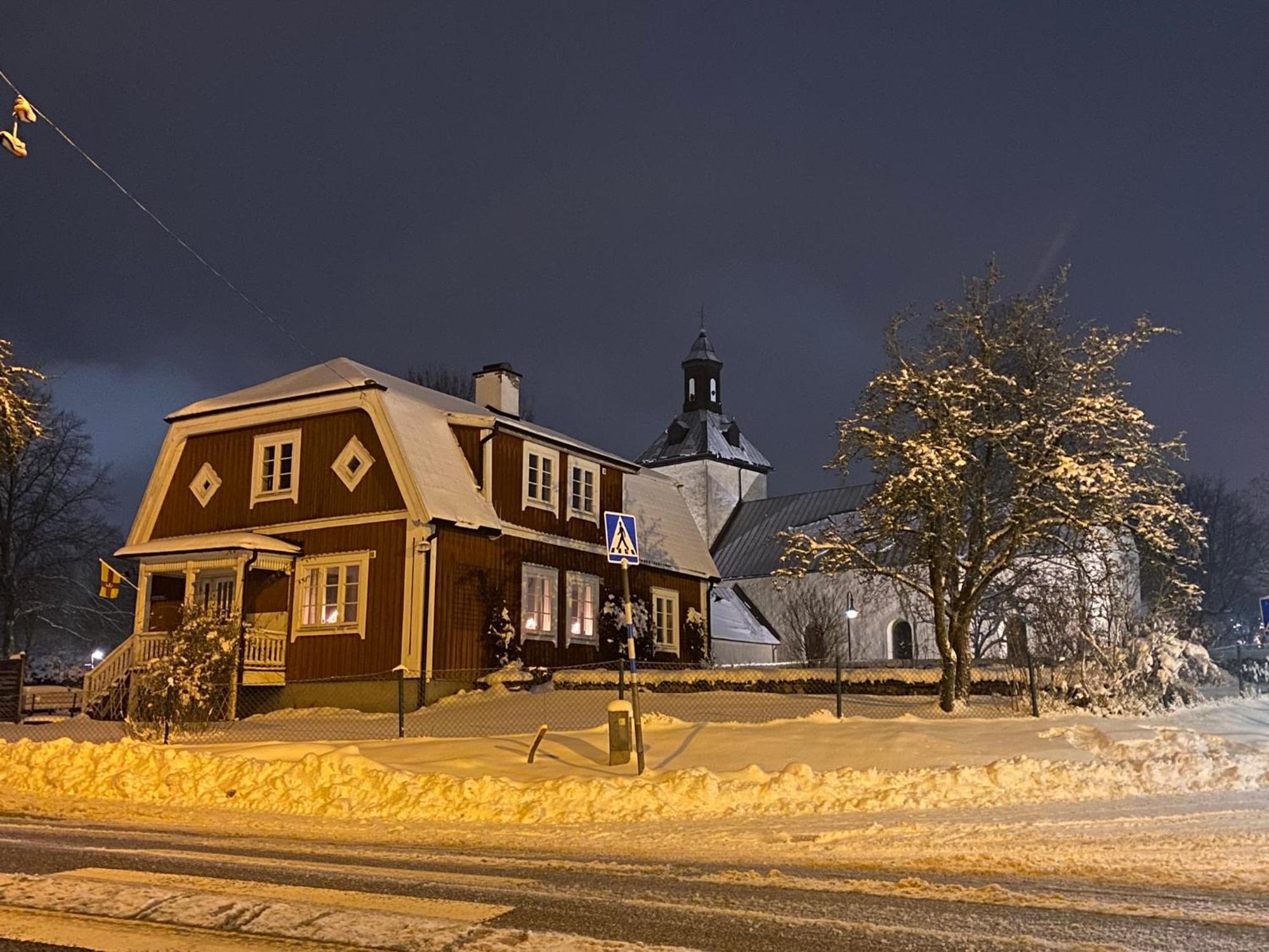 Hotel In Svalsaeter, Kallfors, Jaerna, Stockholm, 5 Min To Golf & 15 Min To Ytterjaerna Concerts Экстерьер фото